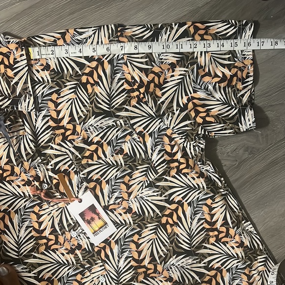 🙌🏾 Printed Poplin Short Sleeve Button Up Shirt 🤗 Vacay Spirit 🌴 - Picture 9 of 9